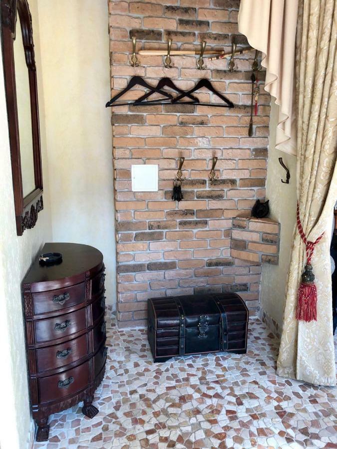 Guests House With Amazing Pool And Sauna Babīte 外观 照片